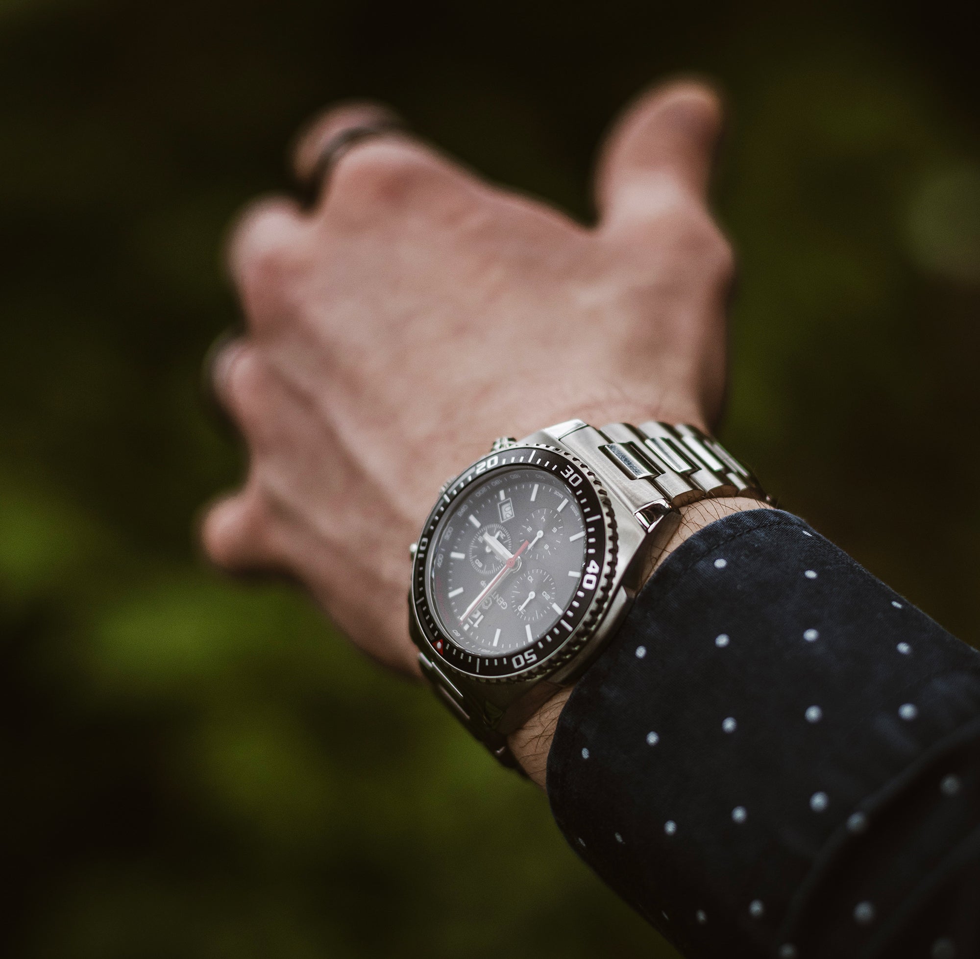 Schweizer Uhr | MASTER XL Schwarz-Silber